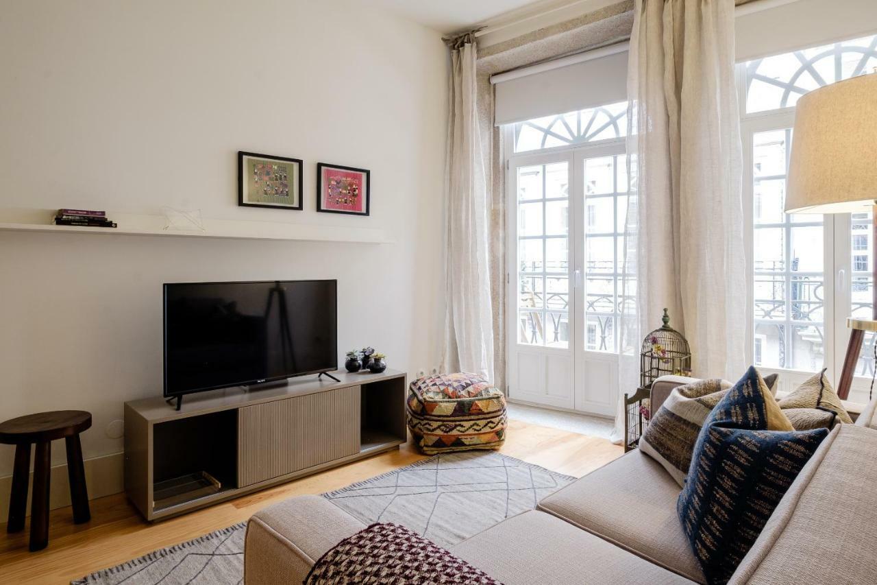 Boutique Rentals-Flores Plaza In City Historical Center 포르투 외부 사진