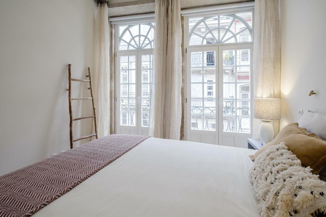 Boutique Rentals-Flores Plaza In City Historical Center 포르투 외부 사진