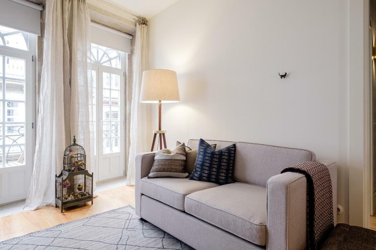 Boutique Rentals-Flores Plaza In City Historical Center 포르투 외부 사진