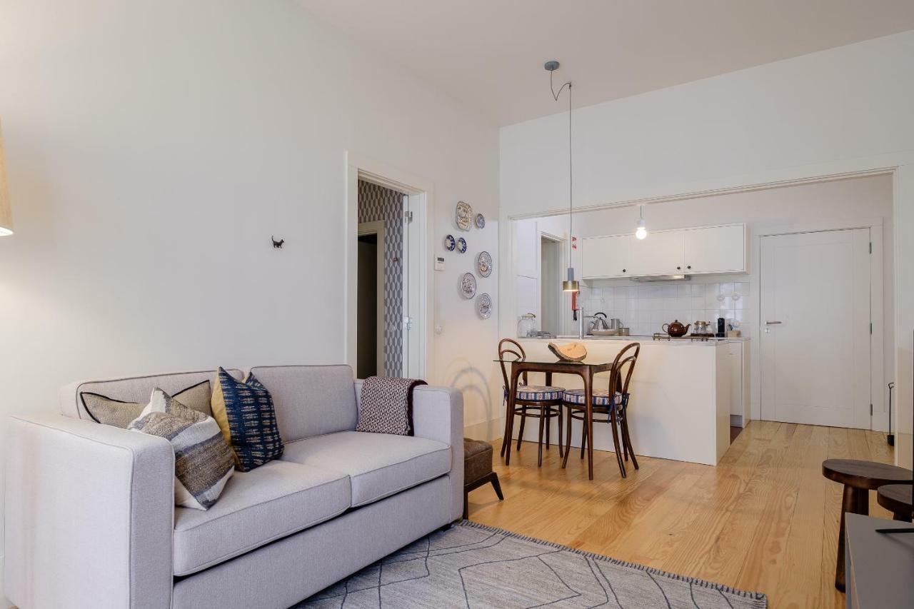 Boutique Rentals-Flores Plaza In City Historical Center 포르투 외부 사진